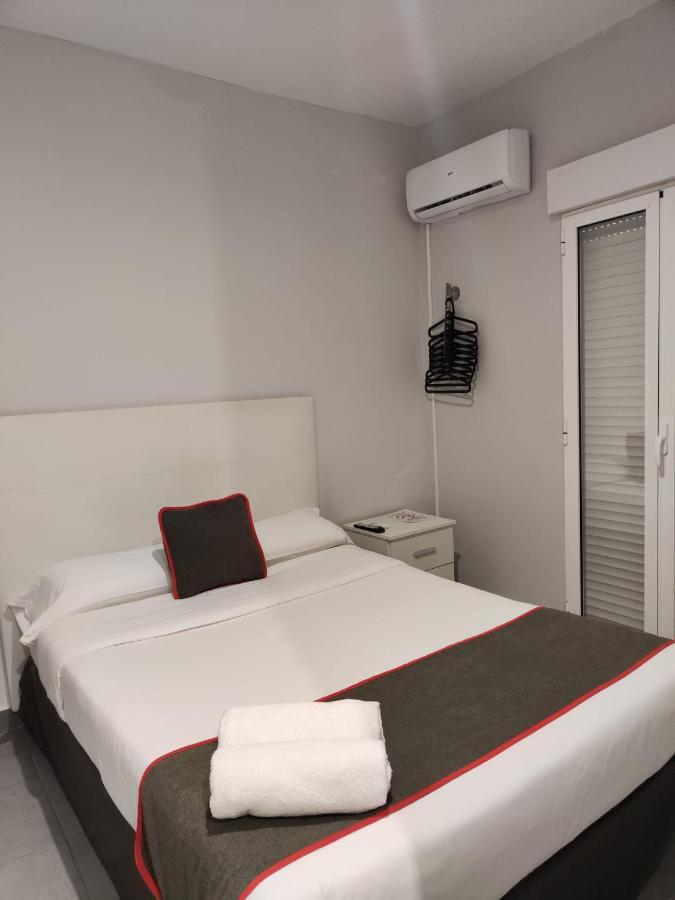 Hostal Jireh Alicante Exterior photo